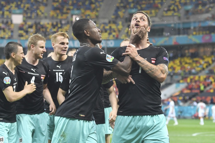 阿瑙：阿拉巴伤缺欧洲杯对奥地利是打击，他将在场下扮演重要角色 阿拉巴掐阿瑙托维奇